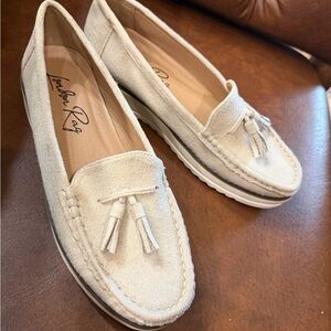 NEW 🆕 London Rag Parisian Works Cream Suede Tassel Loafers